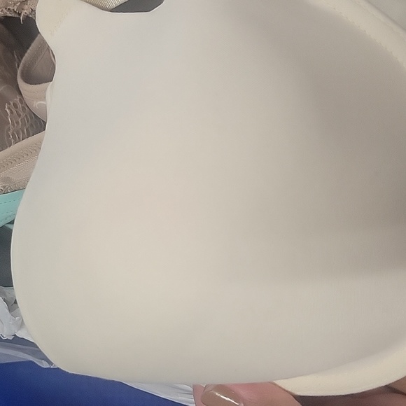 MAIDENFORM cream underwire bra 36D - Picture 6 of 6